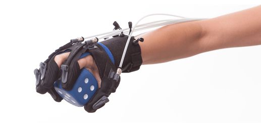 Robotski uređaj za rehabilitaciju ruku – Gloreha Sinfonia